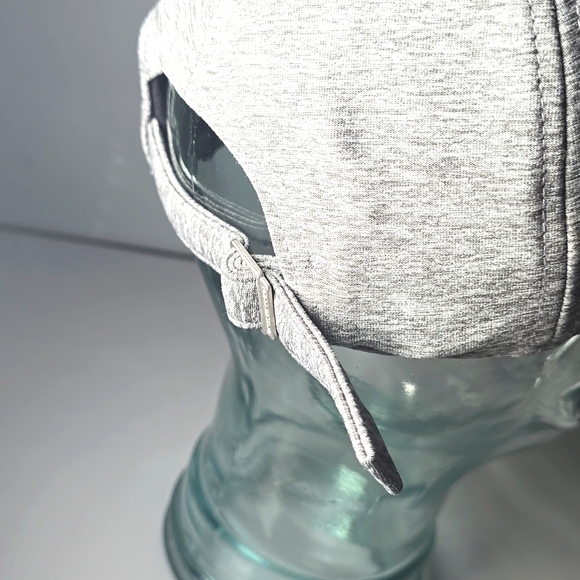 Under Armour Twisted Renegade True Grey Heather Woman Adjustable 90% Polyester - Picture 12 of 15